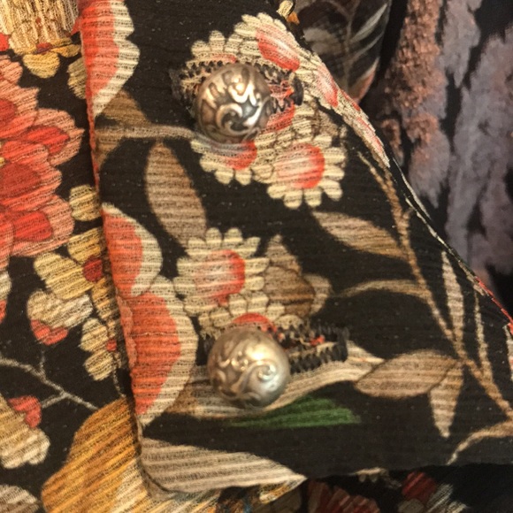 Ivy Jane floral top - Picture 3 of 5